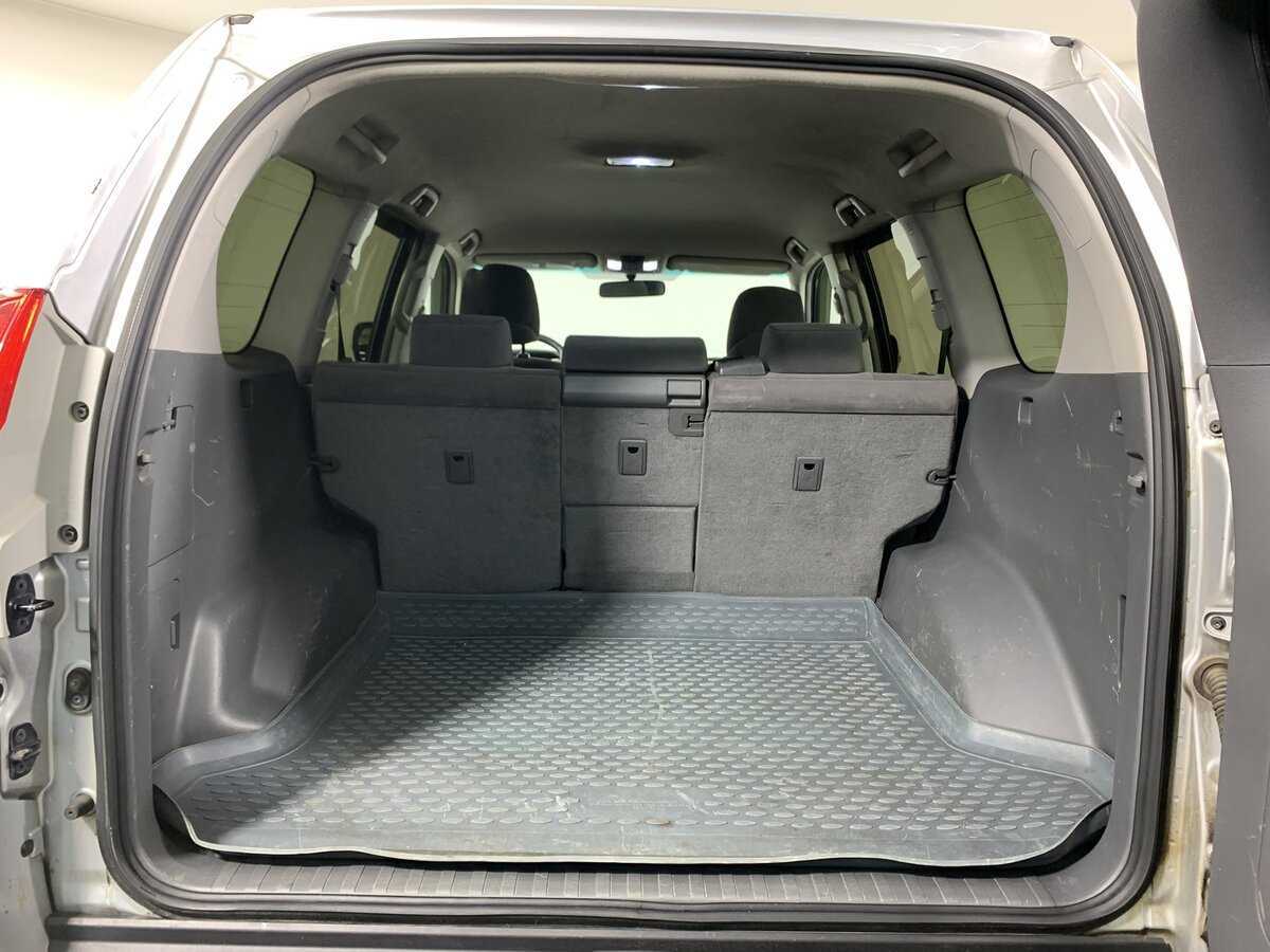 Toyota Land Cruiser Prado 2011 года с пробегом. Фото: #19