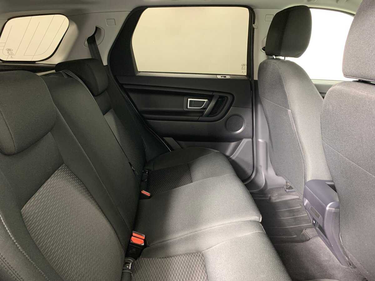 Land Rover Discovery Sport 2018 года с пробегом. Фото: #17