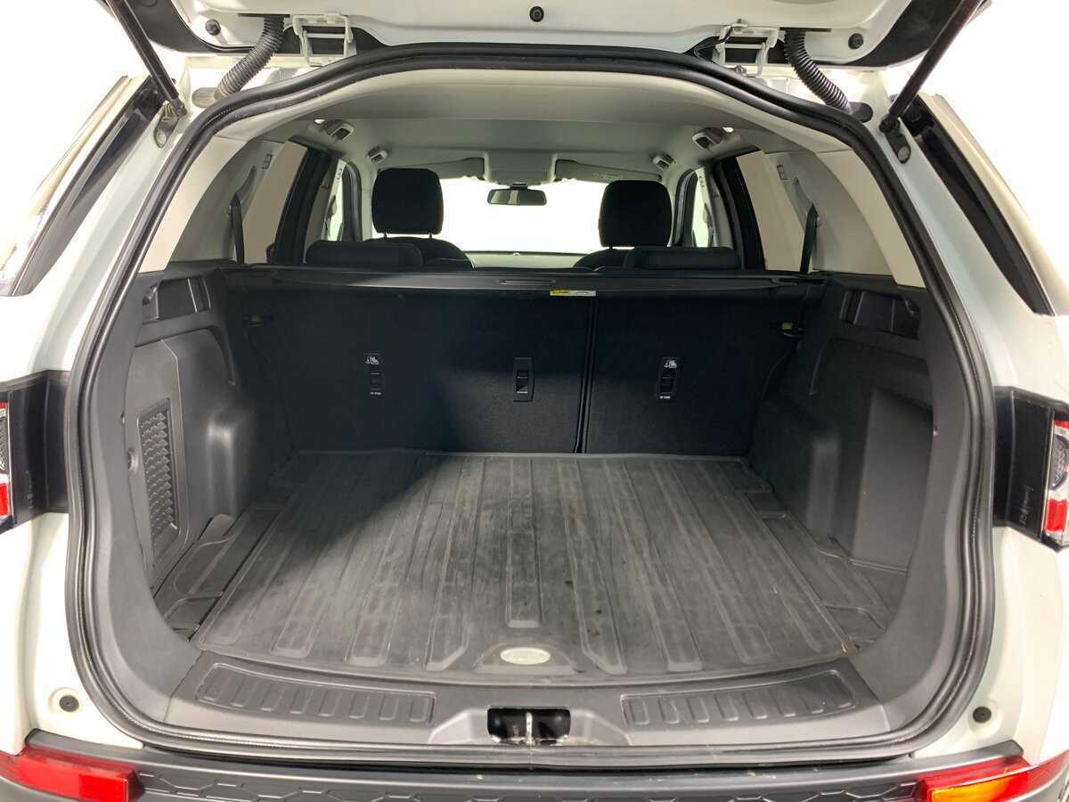 Land Rover Discovery Sport 2018 года с пробегом. Фото: #19