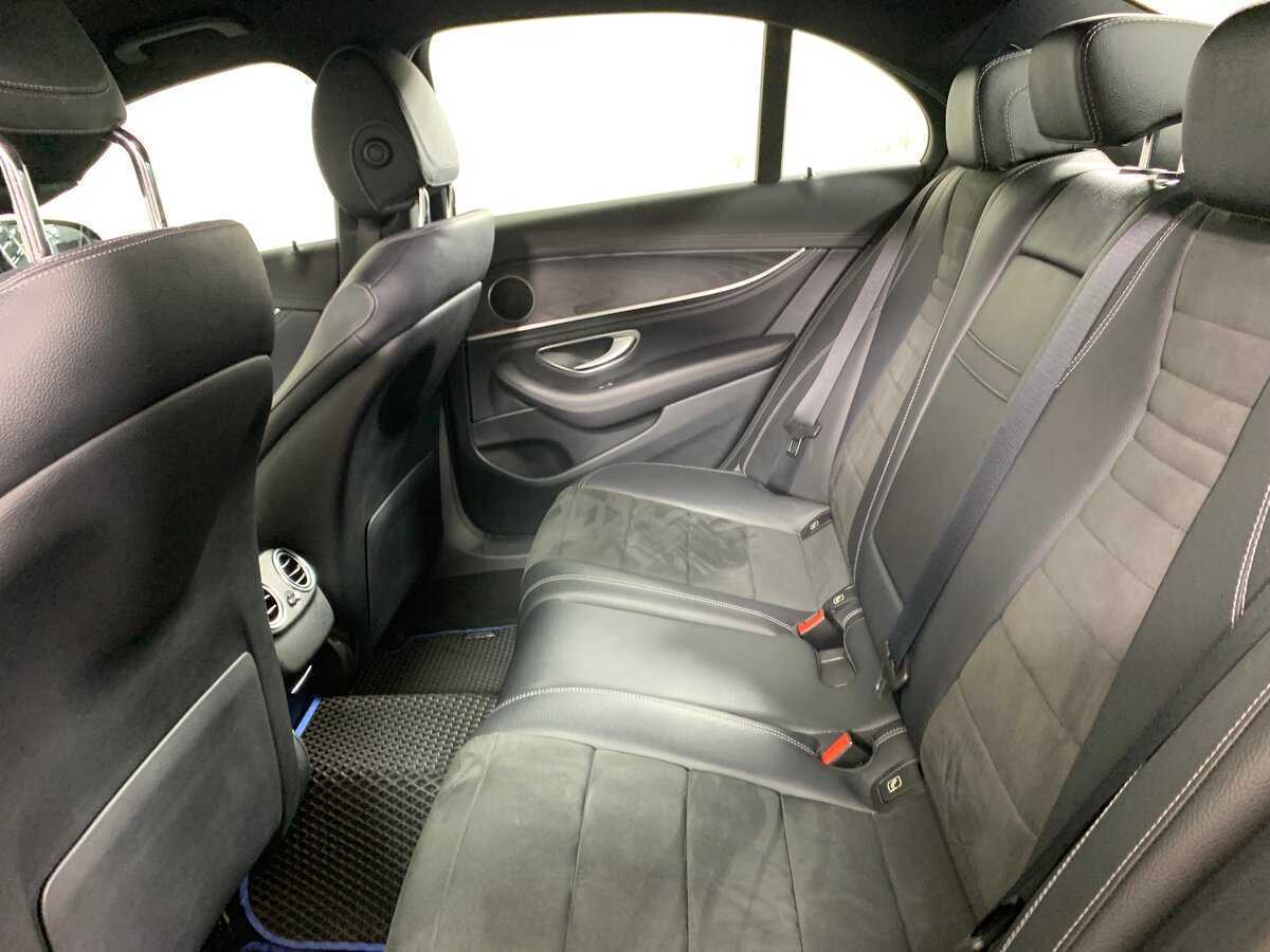 Mercedes-Benz E-Класс 2020 года с пробегом. Фото: #18