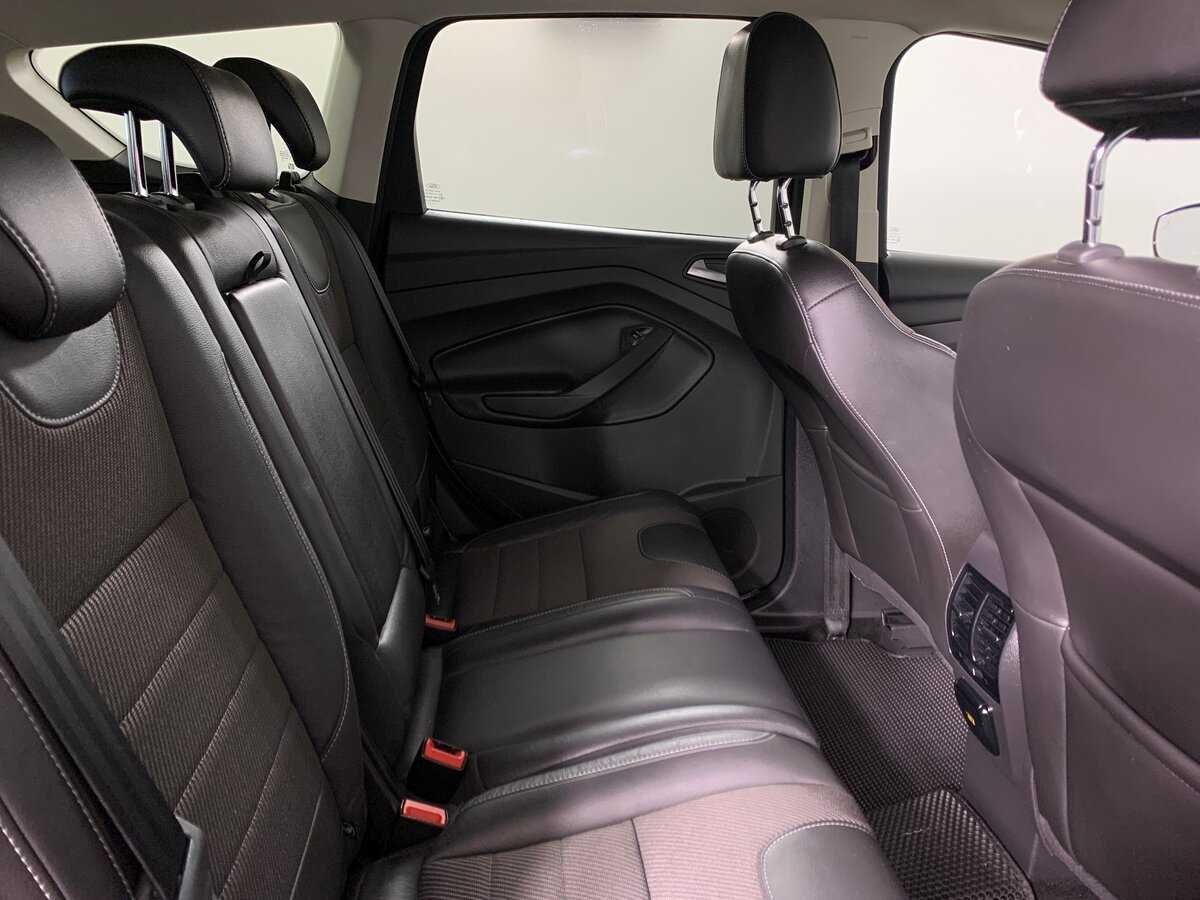 Б/У Форд Куга 2016 года. Фото: #17