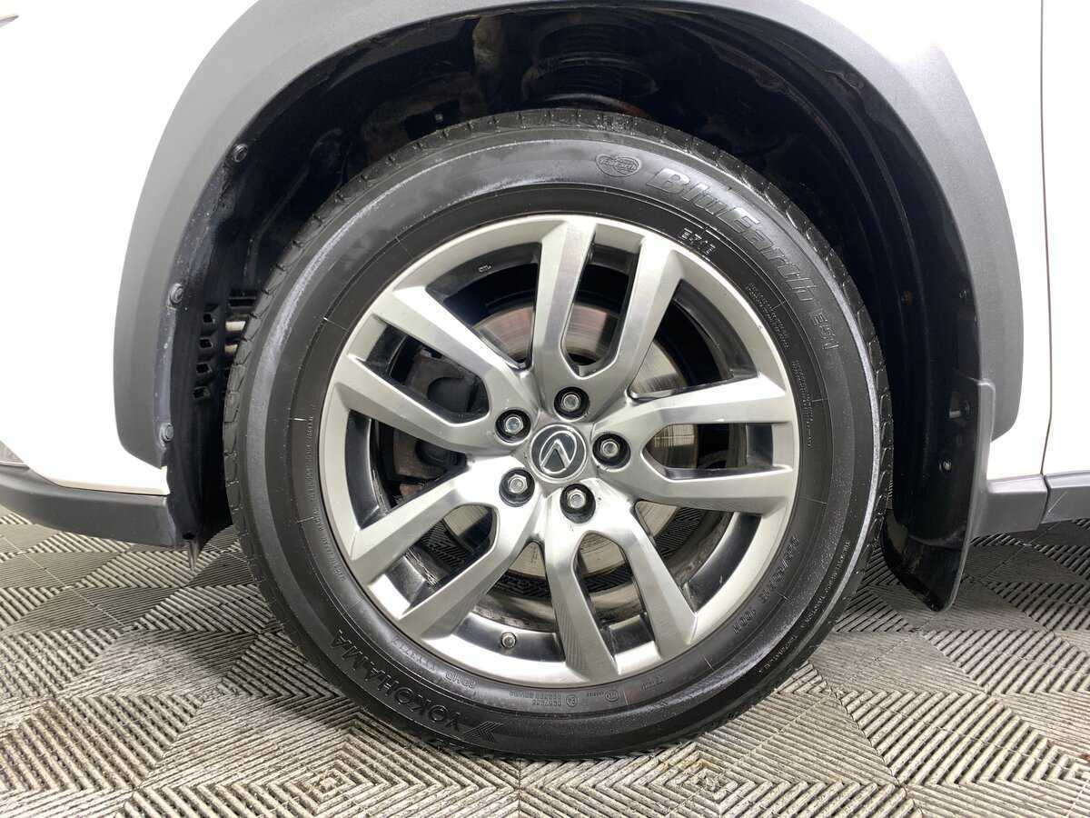 Lexus NX 2017 года с пробегом. Фото: #8