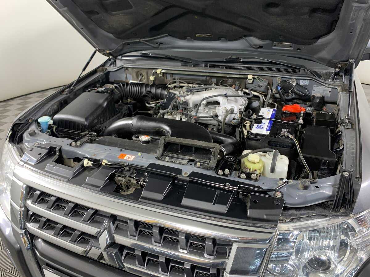 Mitsubishi Pajero 2015 года с пробегом. Фото: #10