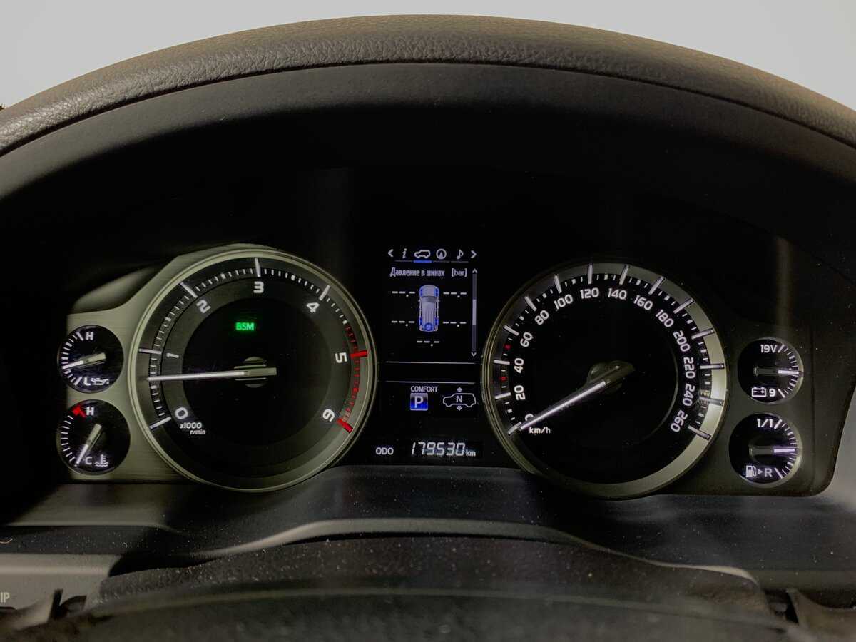 Toyota Land Cruiser 2018 года с пробегом. Фото: #14
