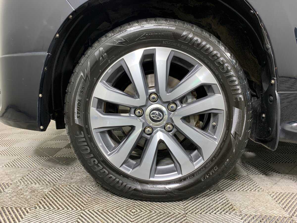 Toyota Land Cruiser 2016 года с пробегом. Фото: #8