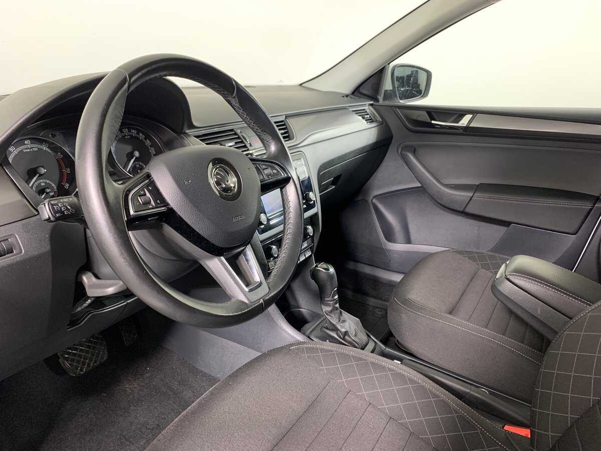 Б/У Шкода Рапид 2018 года. Фото: #11