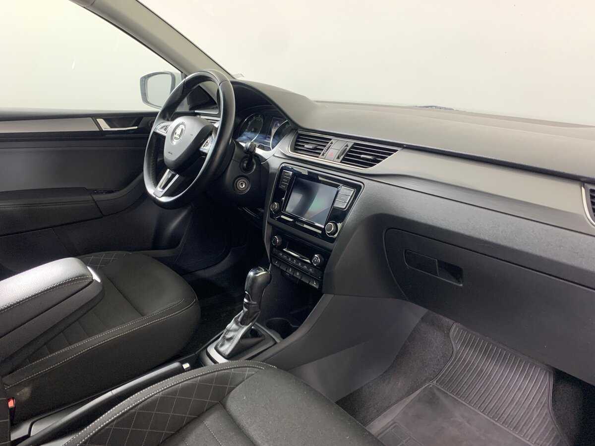 Б/У Шкода Рапид 2018 года. Фото: #13