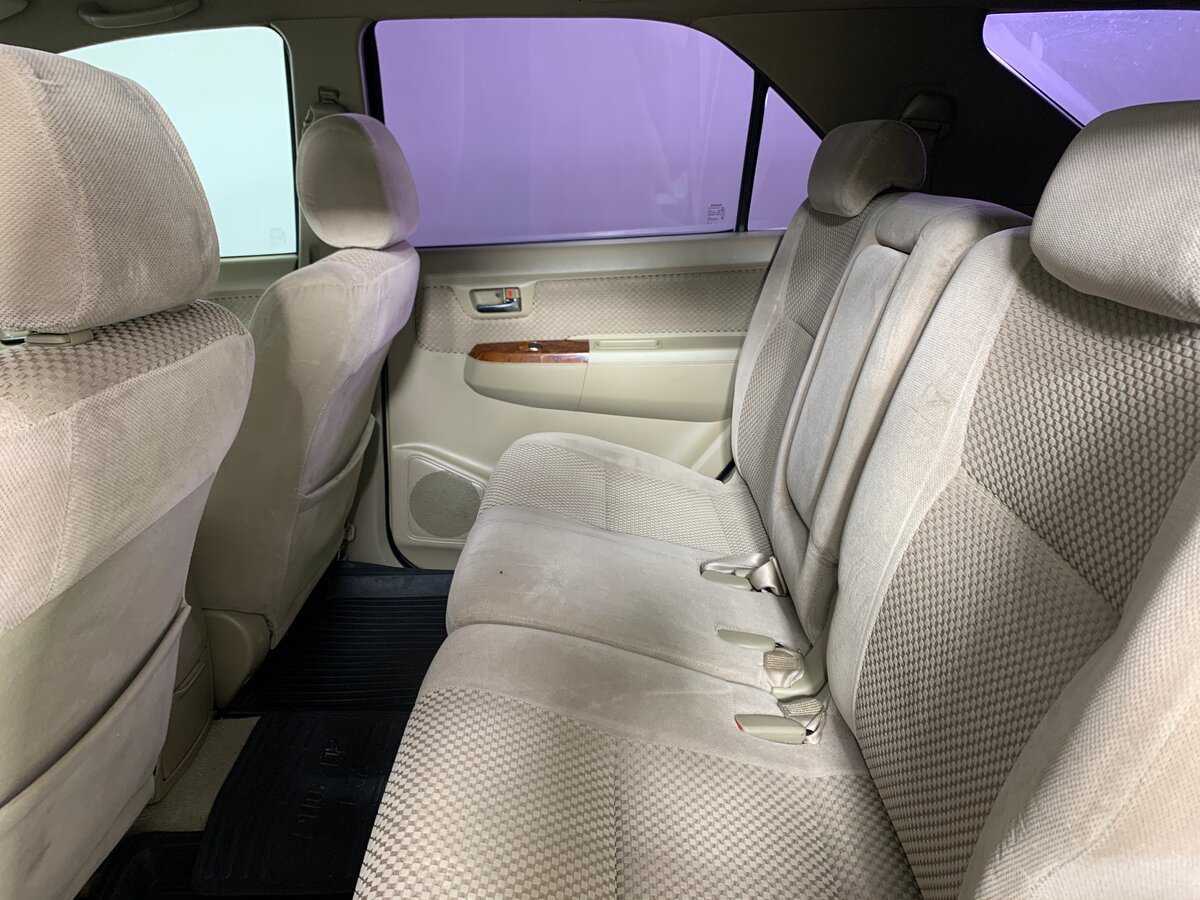 Toyota Fortuner 2011 года с пробегом. Фото: #15