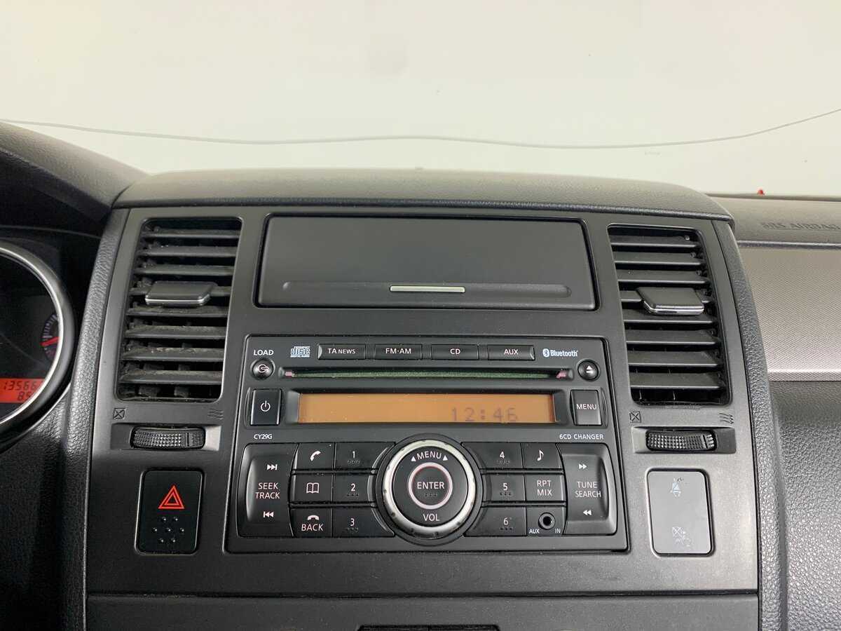 Nissan Tiida 2010 года с пробегом. Фото: #15