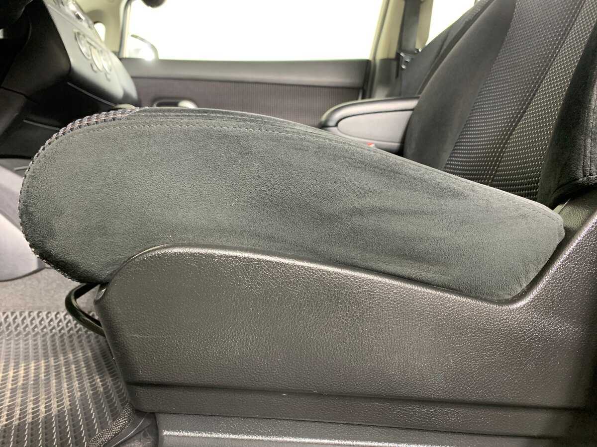 Nissan Tiida 2010 года с пробегом. Фото: #16