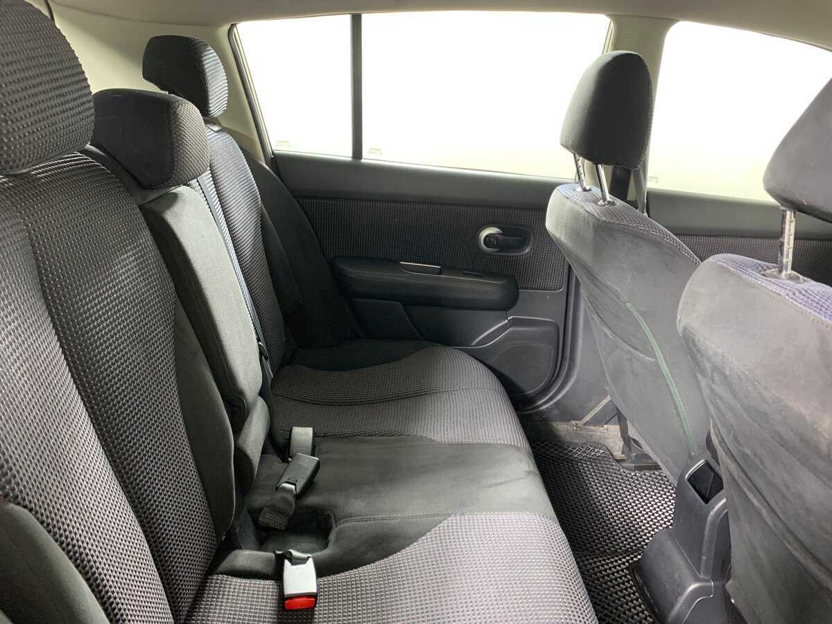 Nissan Tiida 2010 года с пробегом. Фото: #17