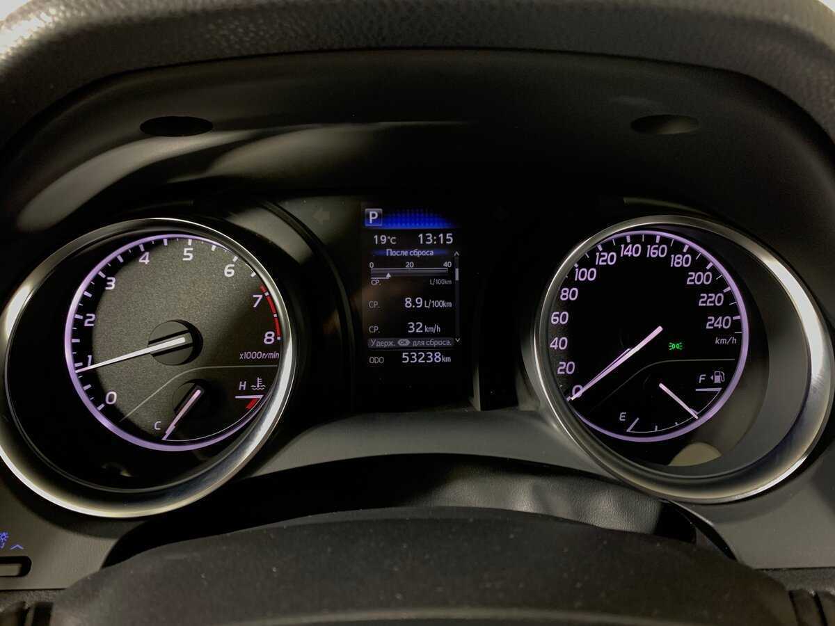 Toyota Camry 2022 года с пробегом. Фото: #13