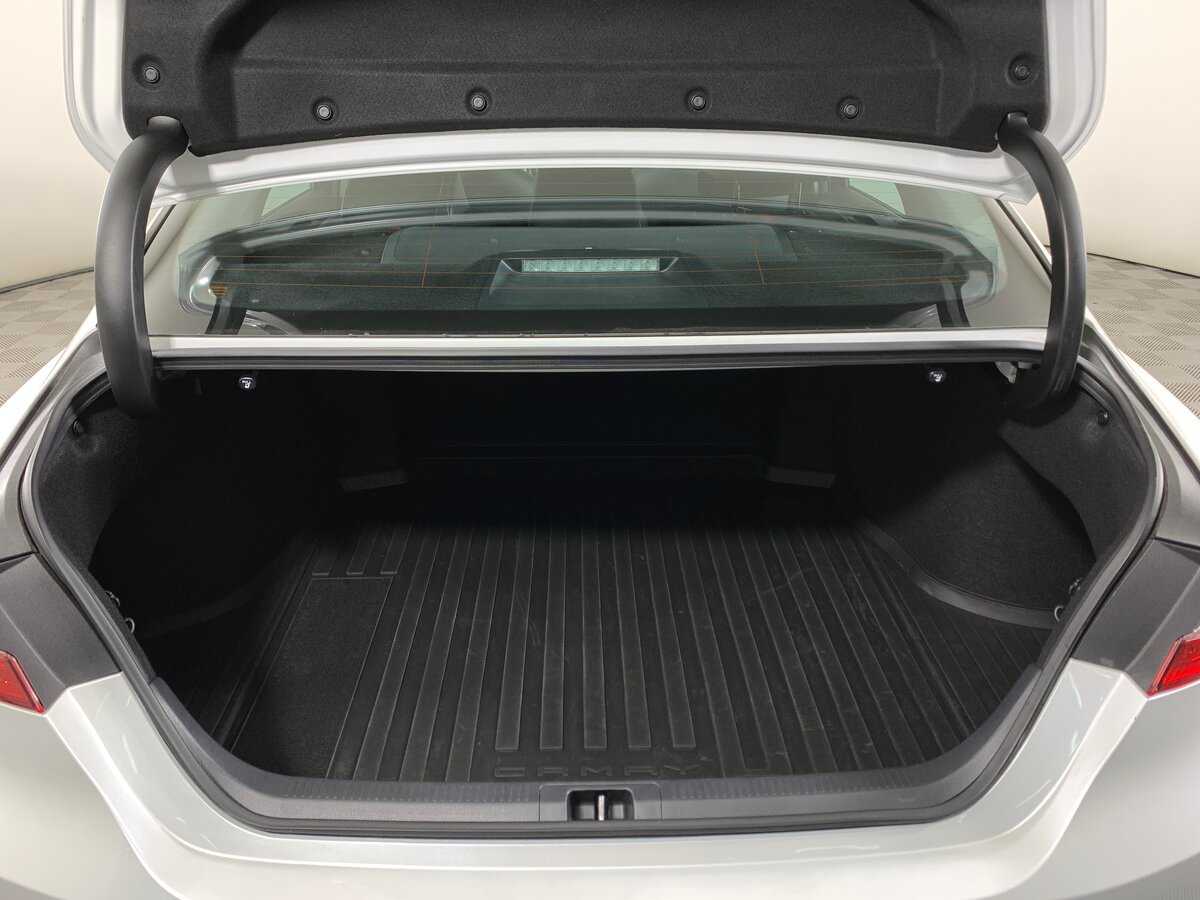 Toyota Camry 2022 года с пробегом. Фото: #18