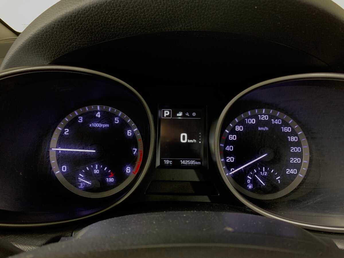 Hyundai Santa Fe 2017 года с пробегом. Фото: #11