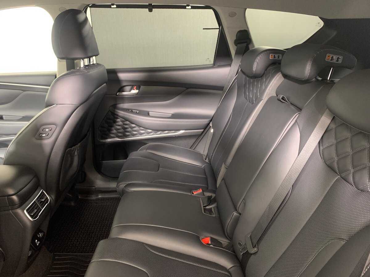 Hyundai Santa Fe 2021 года с пробегом. Фото: #18
