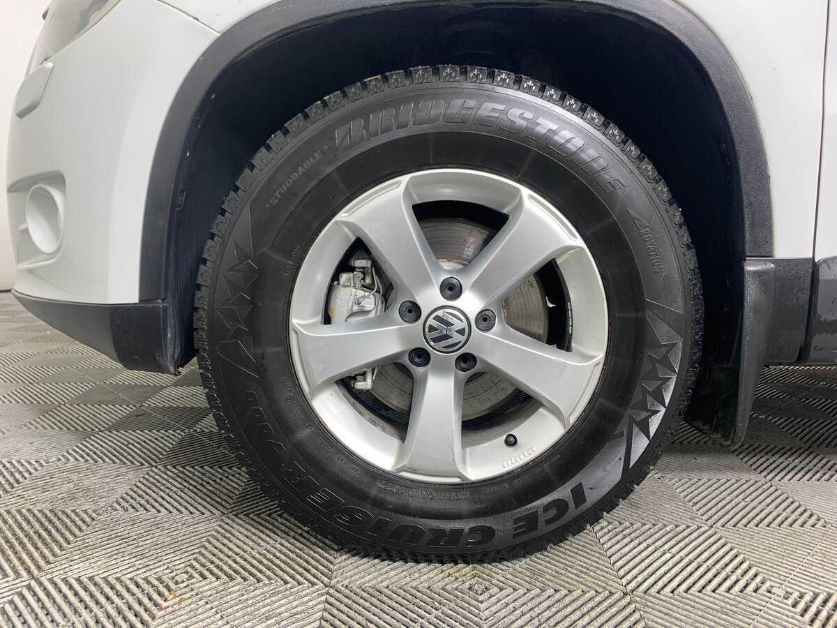 Volkswagen Tiguan 2010 года с пробегом. Фото: #8