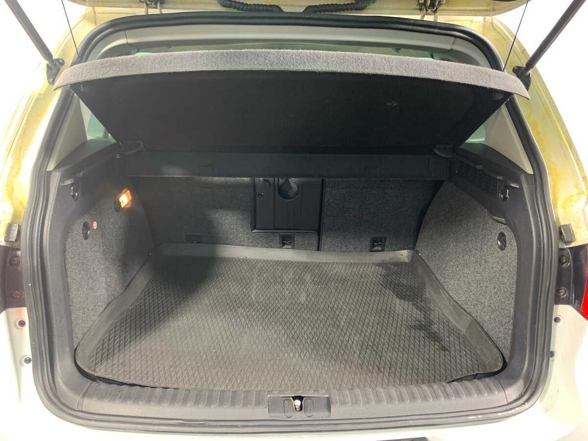 Volkswagen Tiguan 2010 года с пробегом. Фото: #19