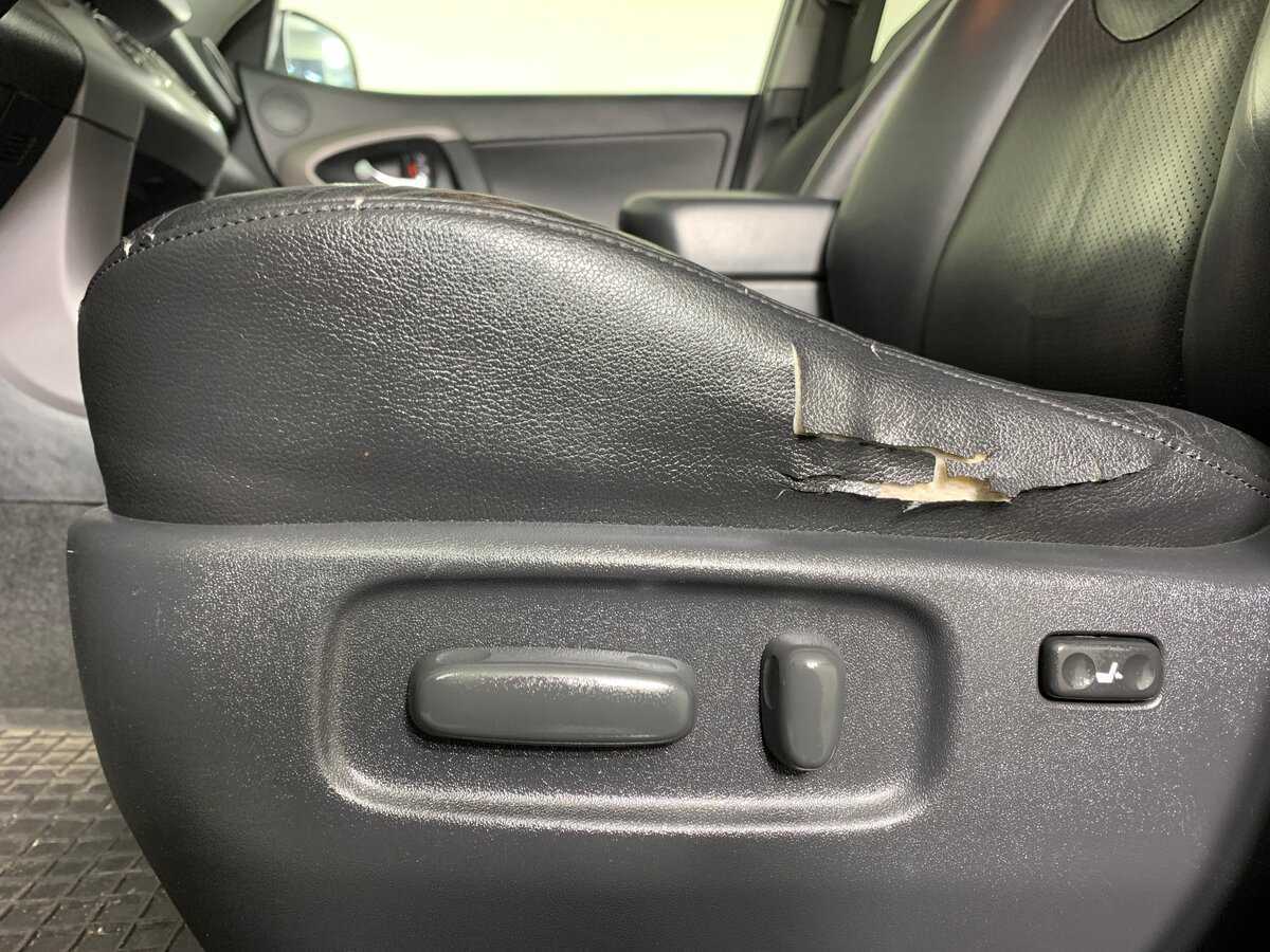 Toyota RAV4 2006 года с пробегом. Фото: #15