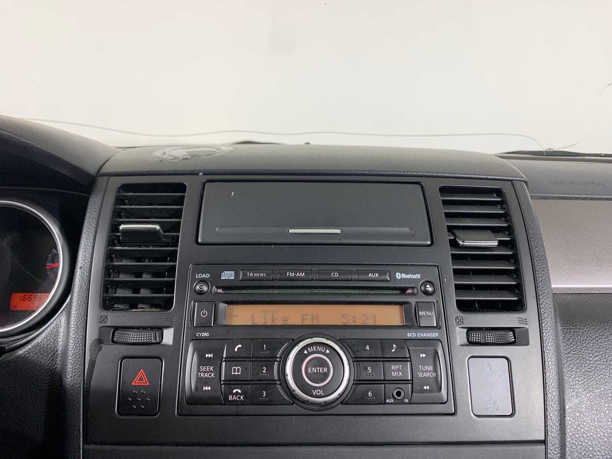 Nissan Tiida 2011 года с пробегом. Фото: #15