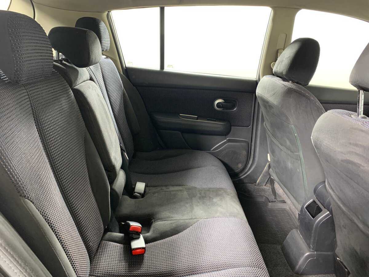 Nissan Tiida 2011 года с пробегом. Фото: #17