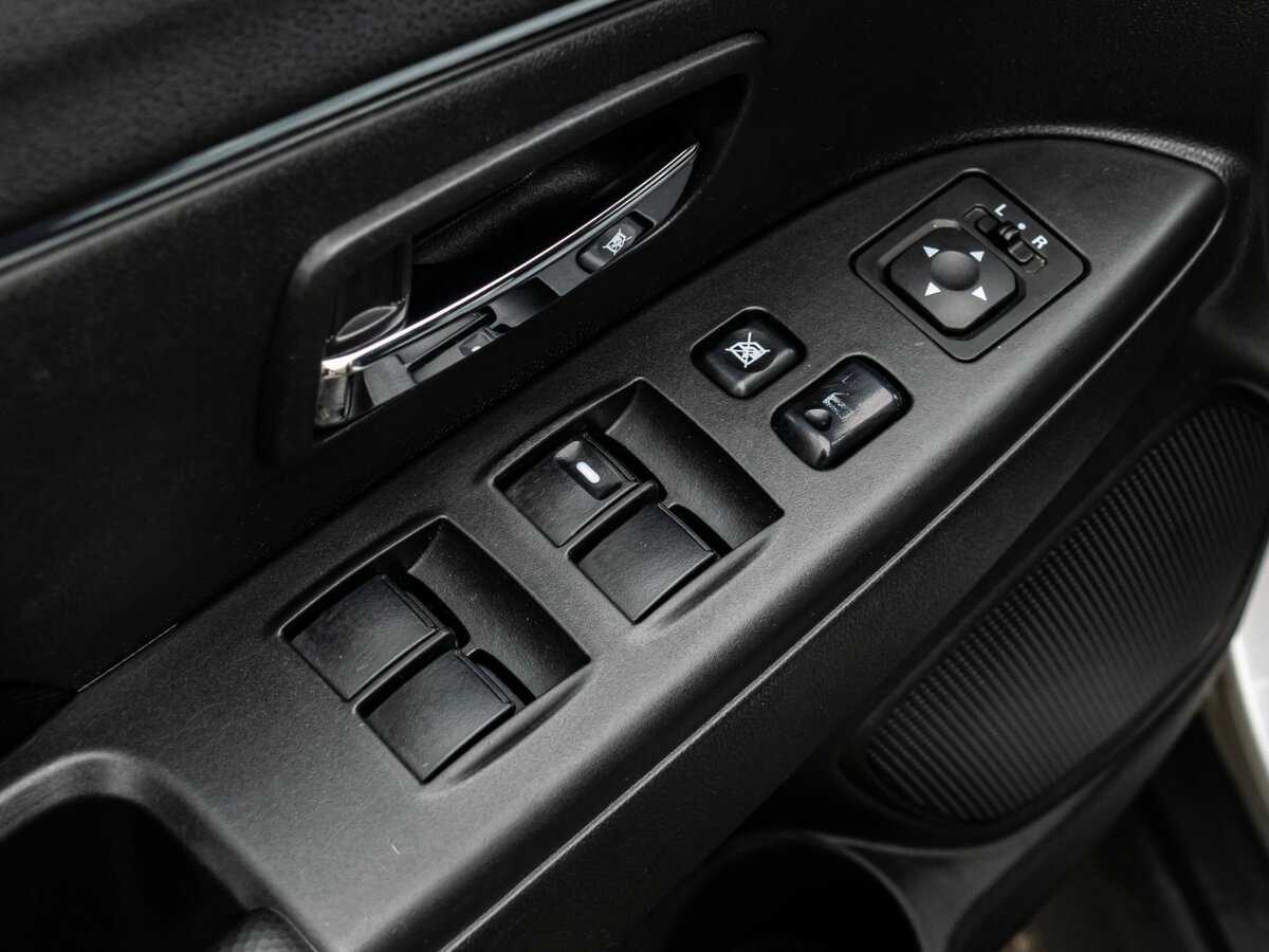 Mitsubishi ASX 2012 года с пробегом. Фото: #12