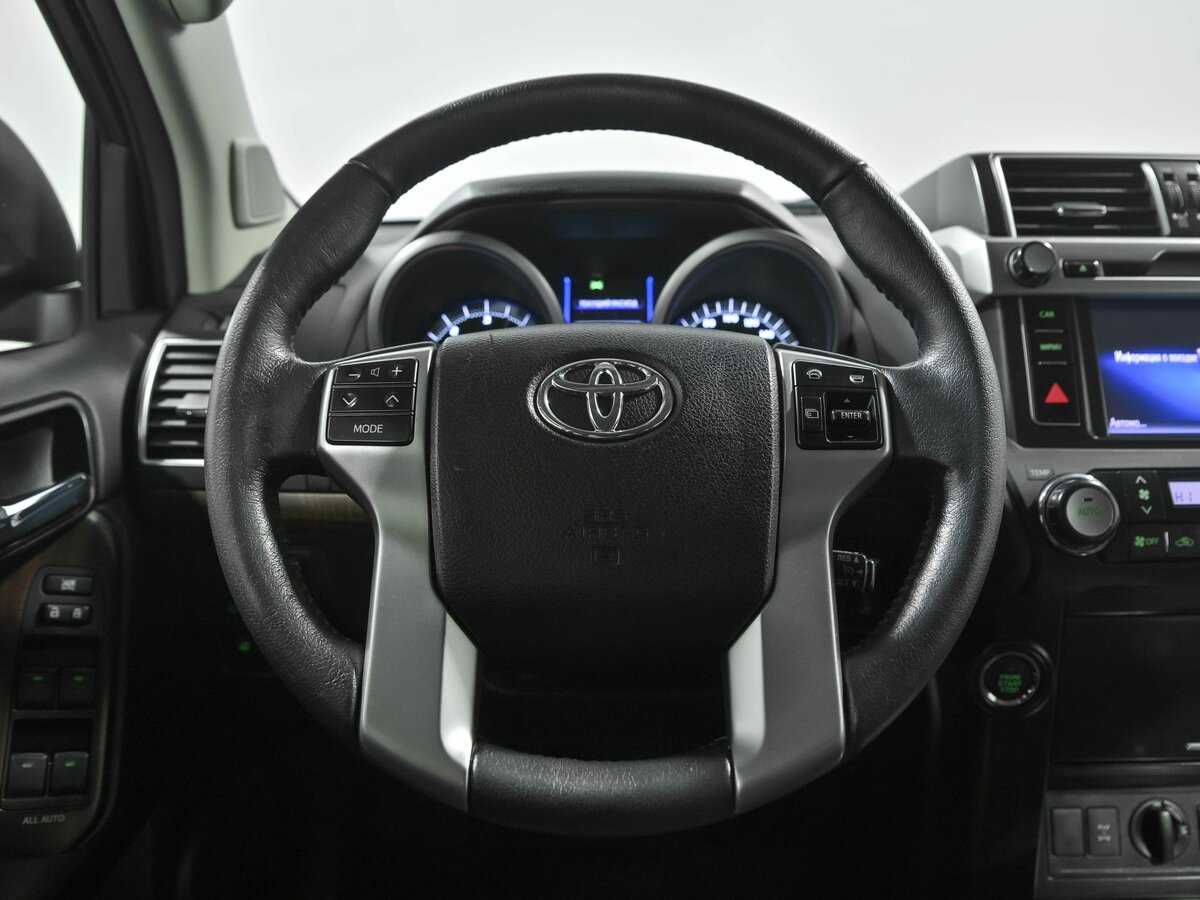 Toyota Land Cruiser Prado 2017 года с пробегом. Фото: #8