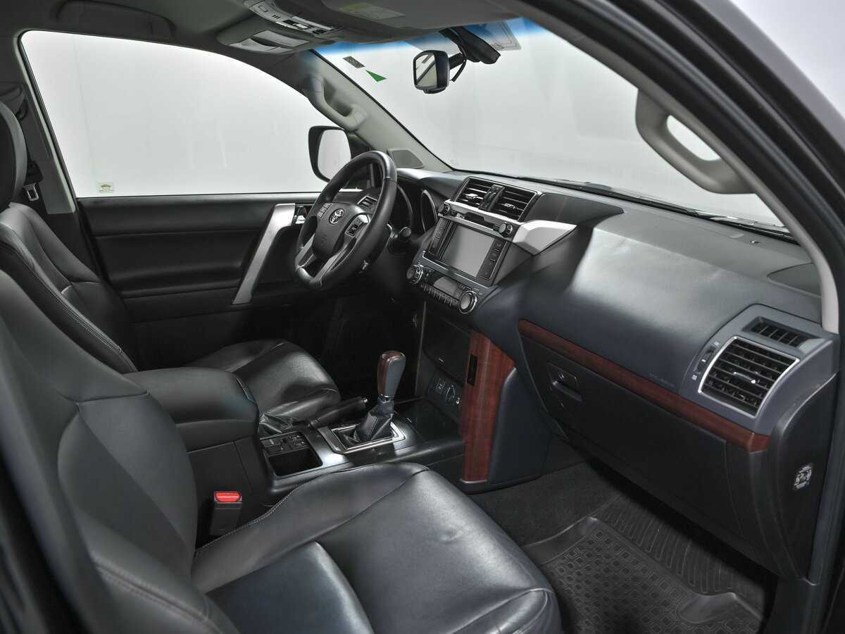 Toyota Land Cruiser Prado 2017 года с пробегом. Фото: #22