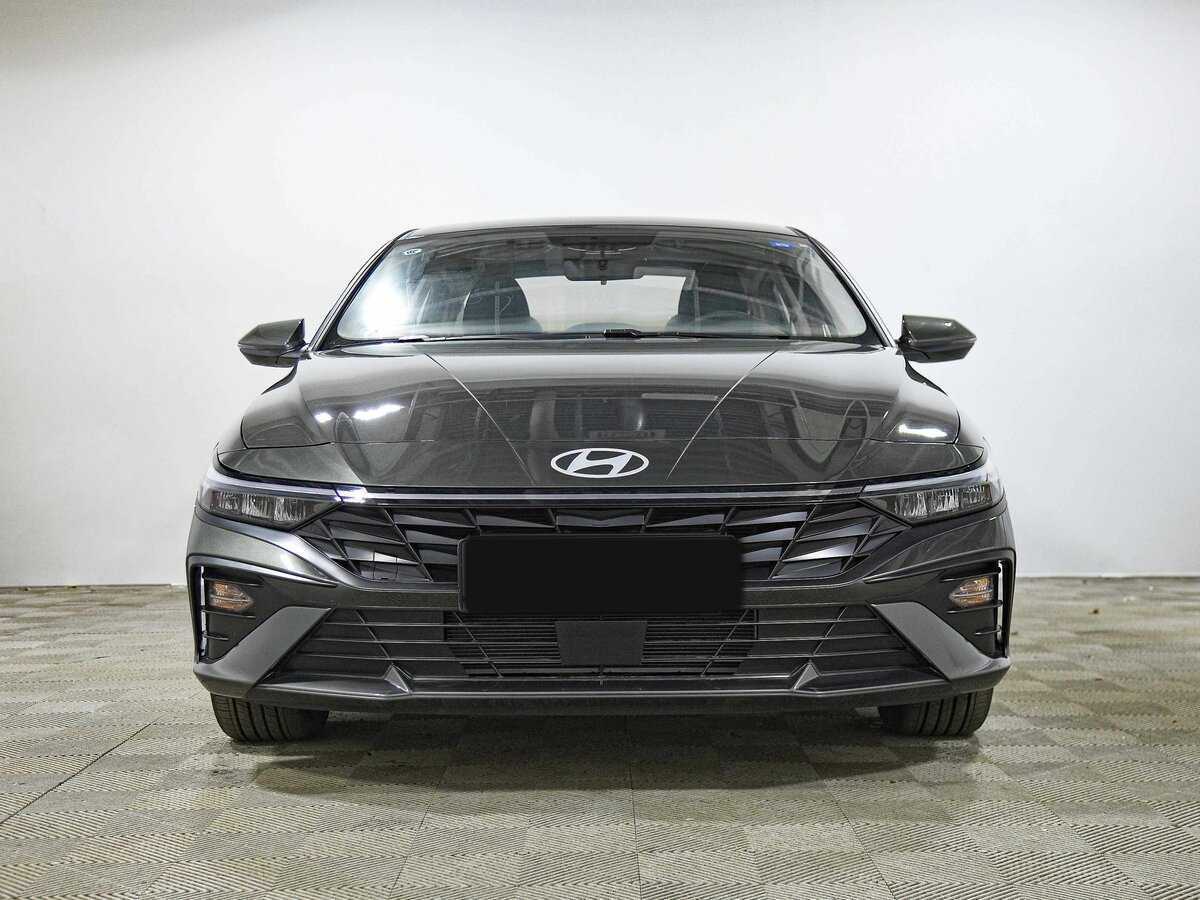 Hyundai Elantra 2023 года с пробегом. Фото: #1
