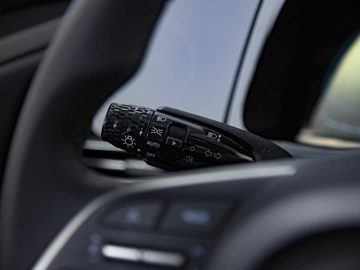 Hyundai Elantra 2023 года с пробегом. Фото: #7