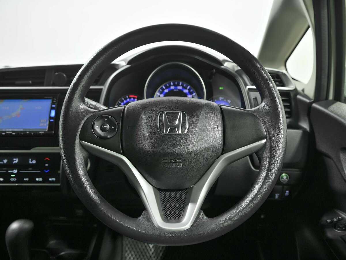 Honda Fit 2016 года с пробегом. Фото: #6