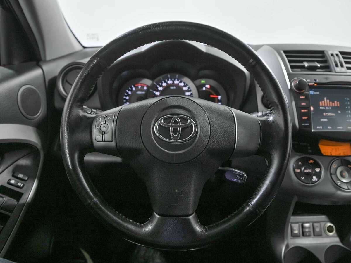 Toyota RAV4 2008 года с пробегом. Фото: #7