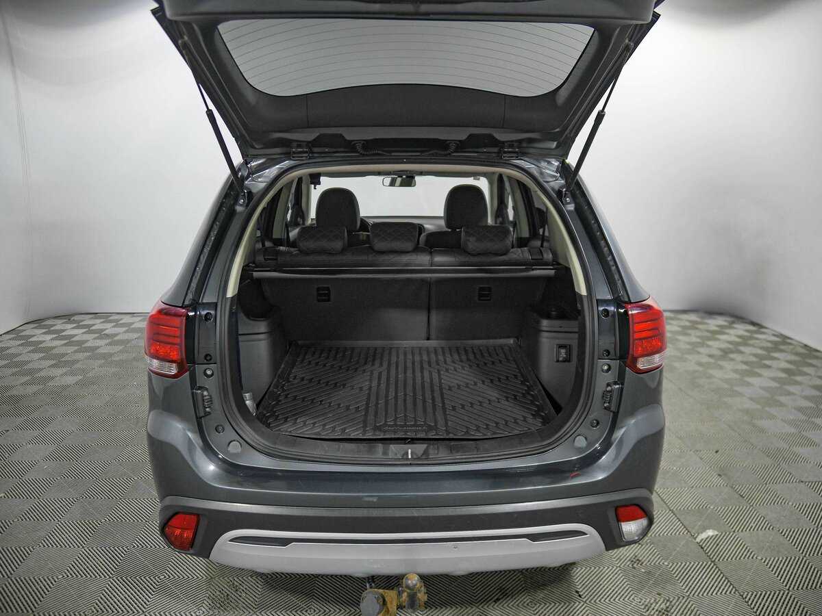 Mitsubishi Outlander 2018 года с пробегом. Фото: #18
