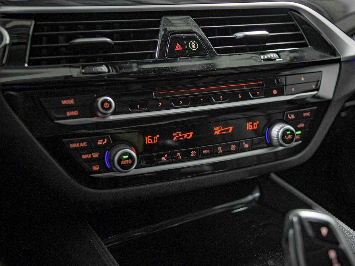 BMW 5 серии 2019 года с пробегом. Фото: #12