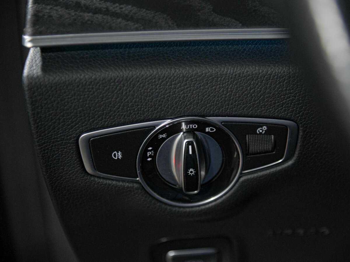 Mercedes-Benz E-Класс 2021 года с пробегом. Фото: #12