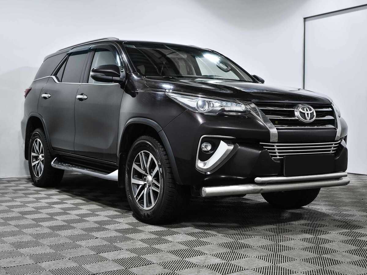 Toyota Fortuner 2017 года с пробегом. Фото: #2