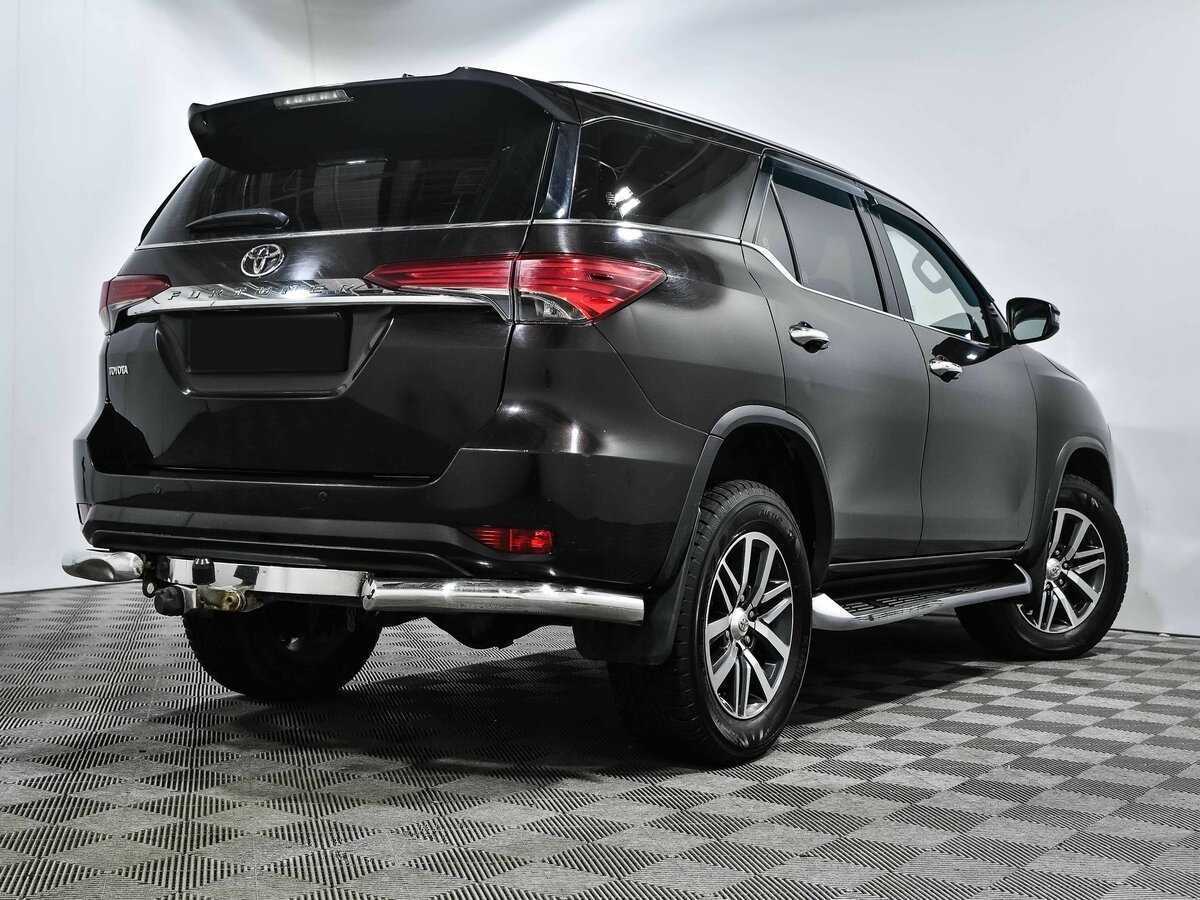 Toyota Fortuner 2017 года с пробегом. Фото: #3