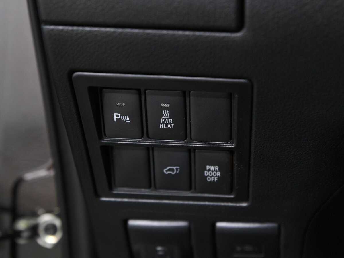 Toyota Fortuner 2017 года с пробегом. Фото: #15