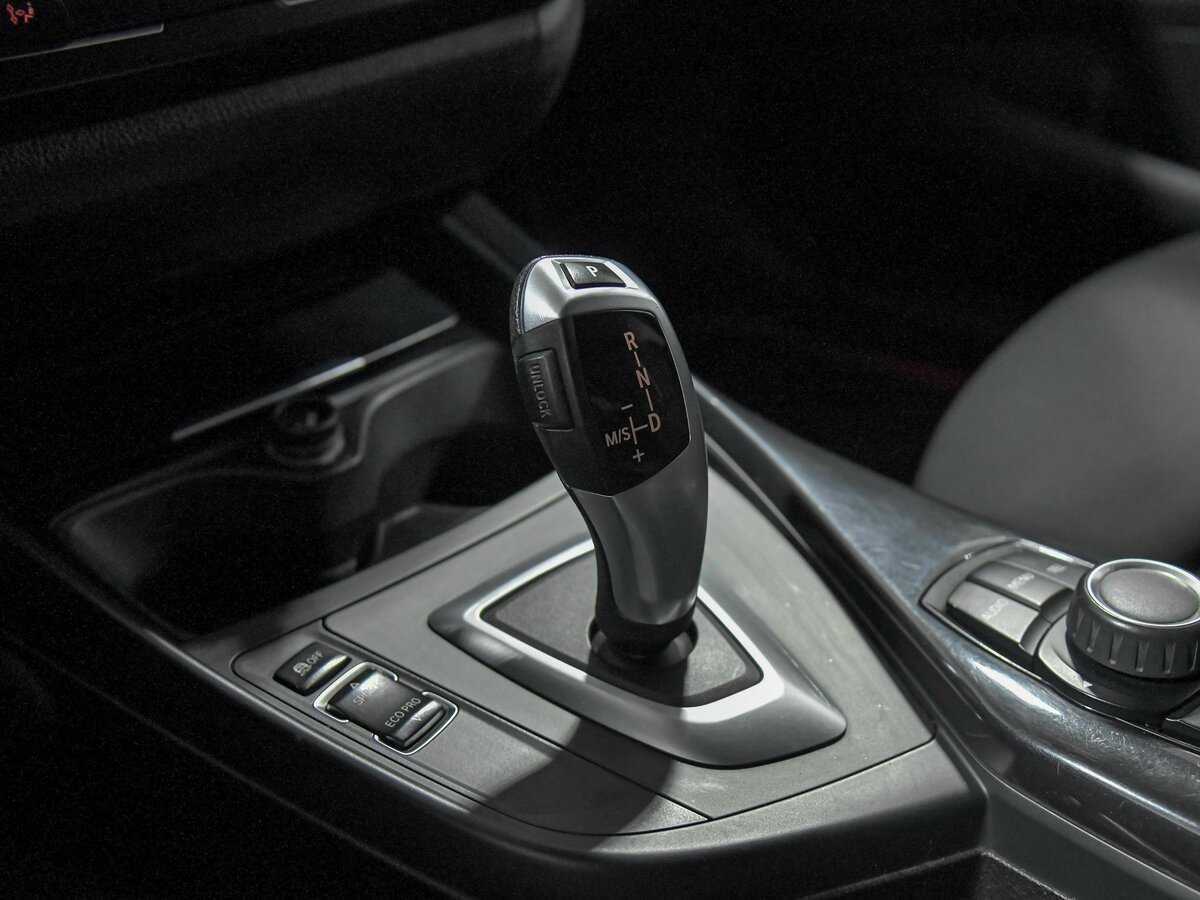 BMW 1 серии 2013 года с пробегом. Фото: #9