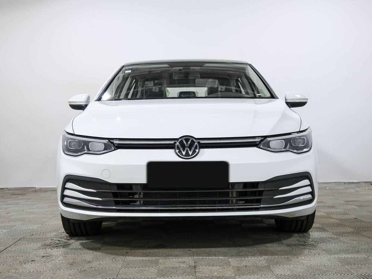 Volkswagen Golf 2024 года с пробегом. Фото: #1