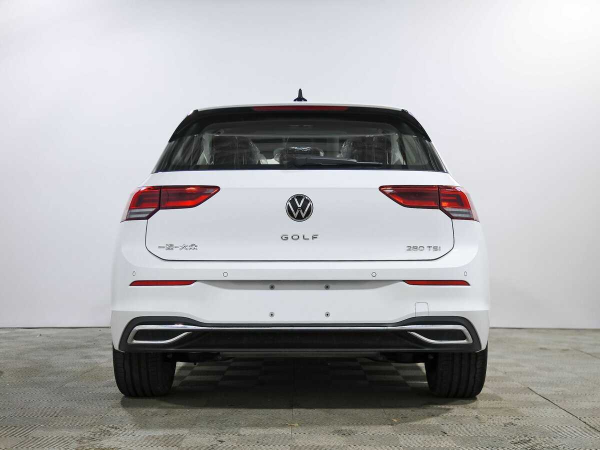 Volkswagen Golf 2024 года с пробегом. Фото: #3