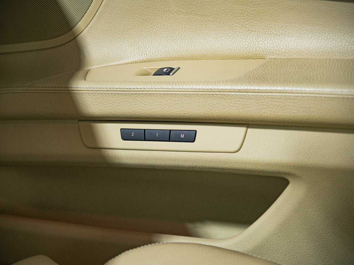 BMW 7 серии 2011 года с пробегом. Фото: #14