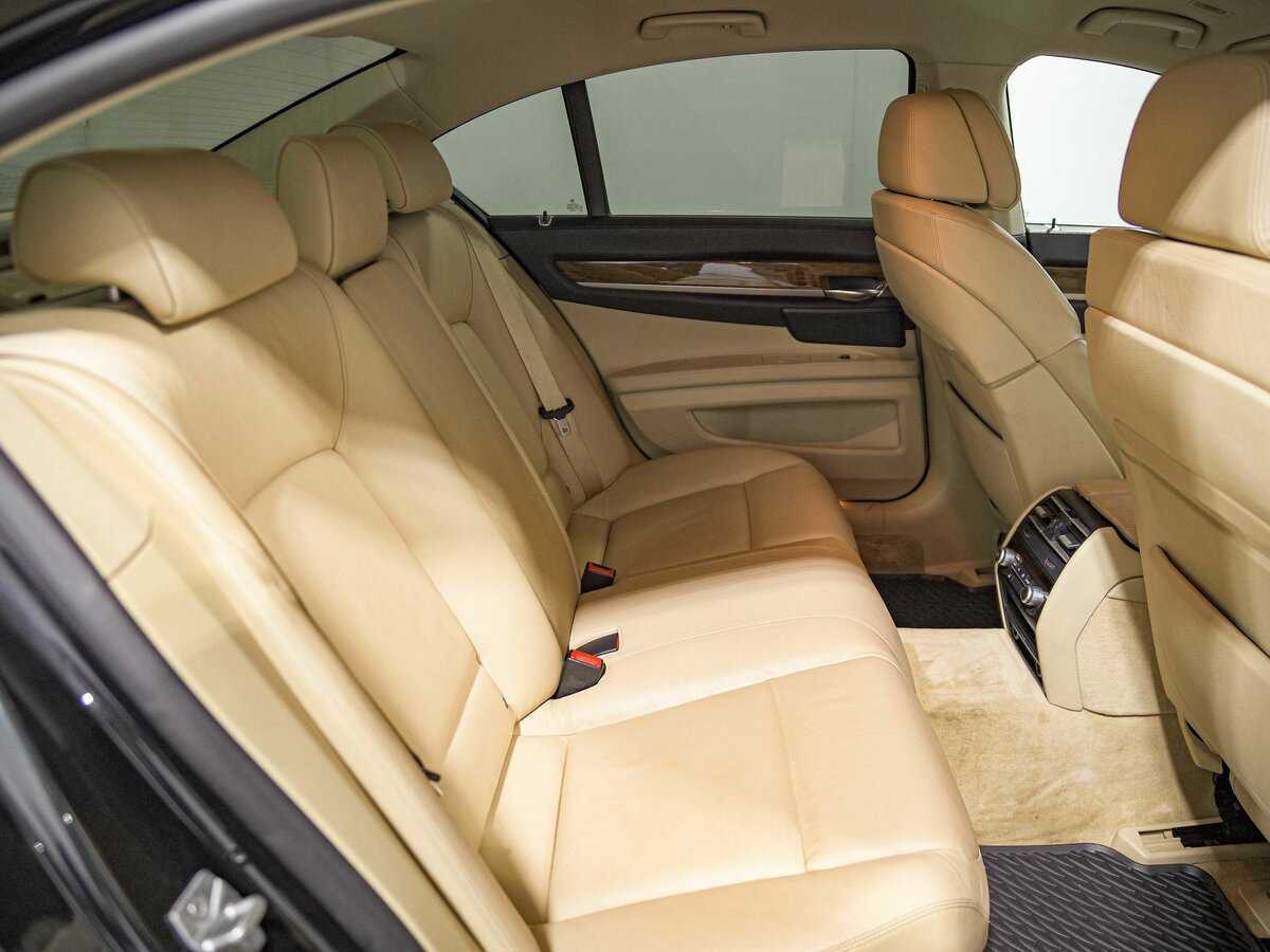 BMW 7 серии 2011 года с пробегом. Фото: #15