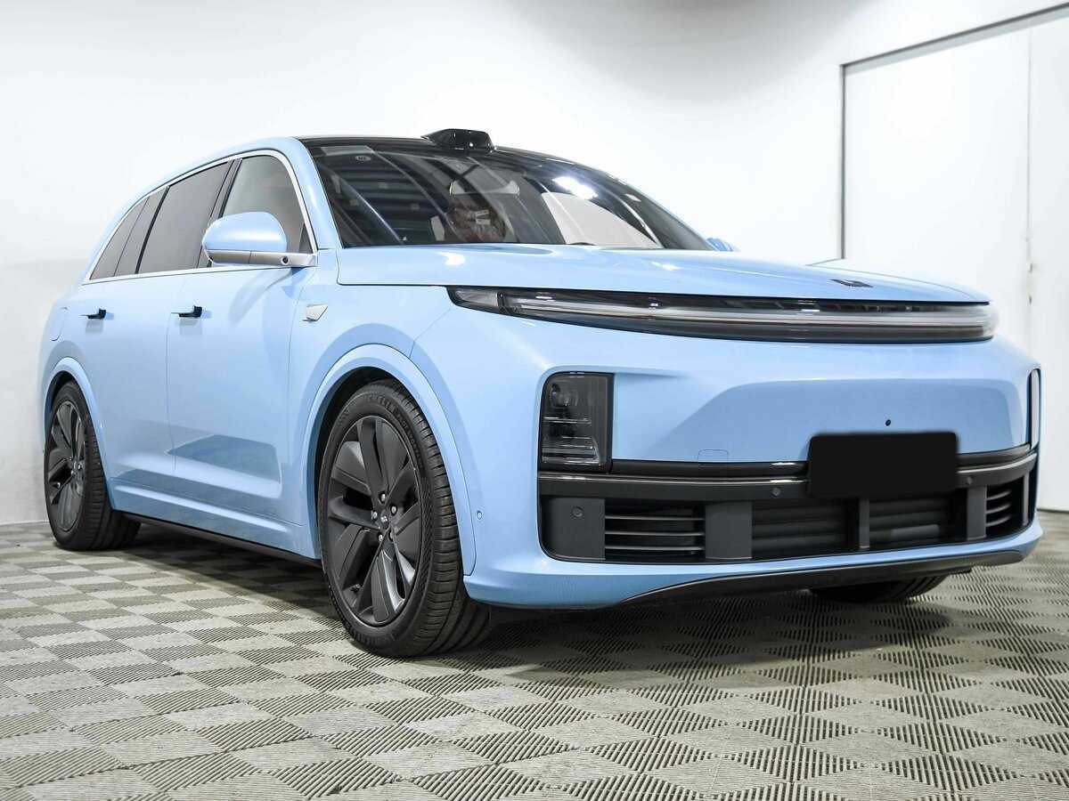 LiXiang L7 2024 года с пробегом. Фото: #2