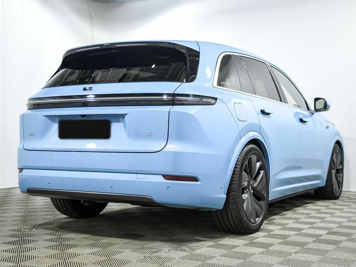 LiXiang L7 2024 года с пробегом. Фото: #3