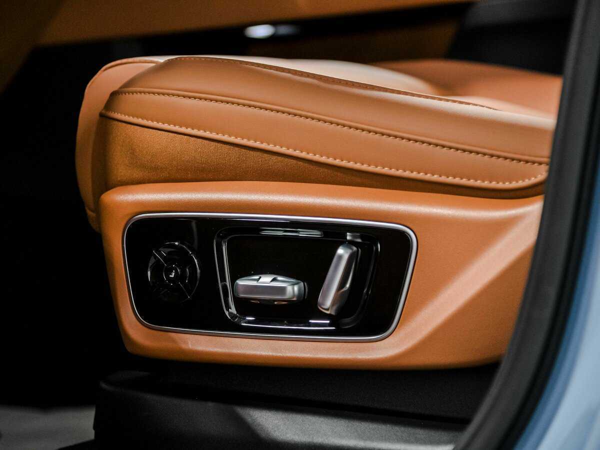 LiXiang L7 2024 года с пробегом. Фото: #13