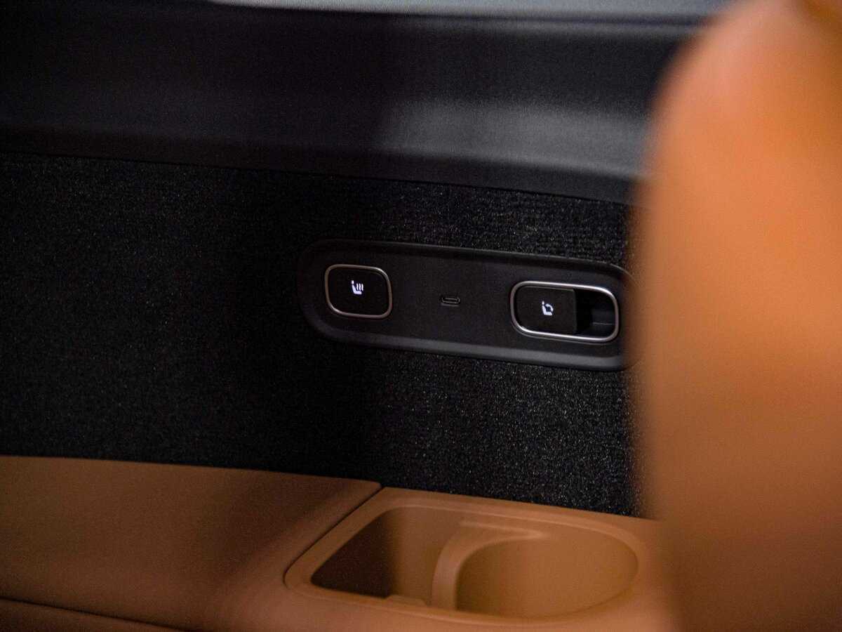 LiXiang L9 2024 года с пробегом. Фото: #16