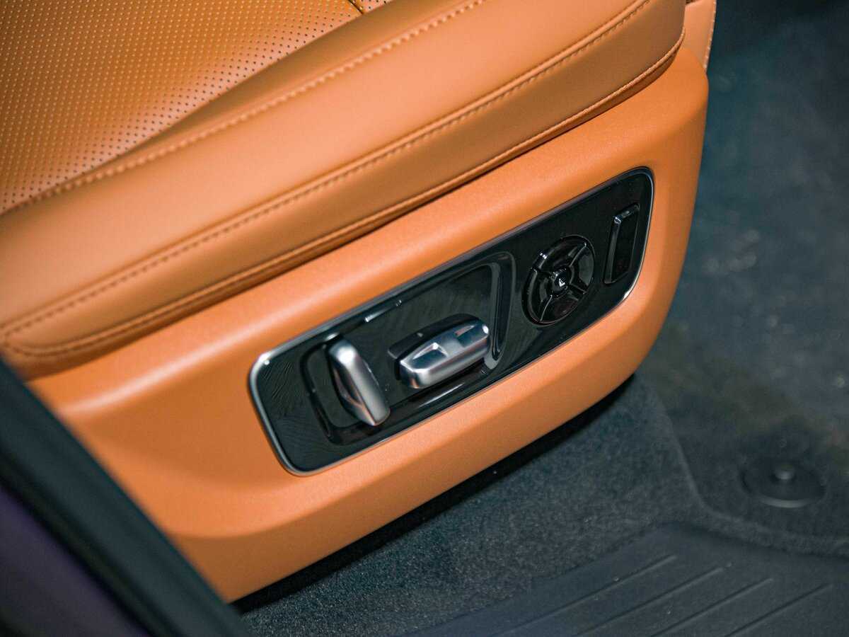 LiXiang L9 2024 года с пробегом. Фото: #18