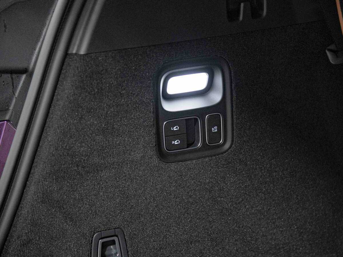 LiXiang L9 2024 года с пробегом. Фото: #26