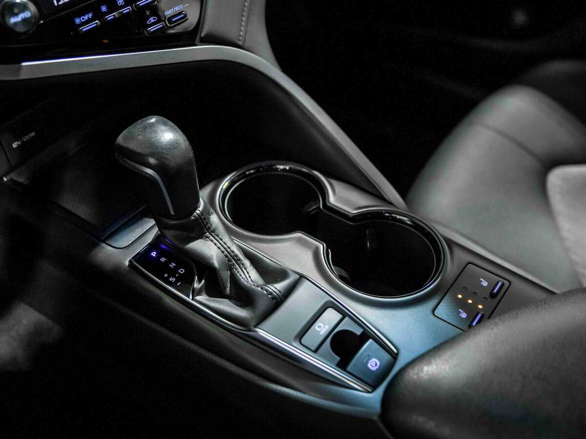 Toyota Camry 2021 года с пробегом. Фото: #12