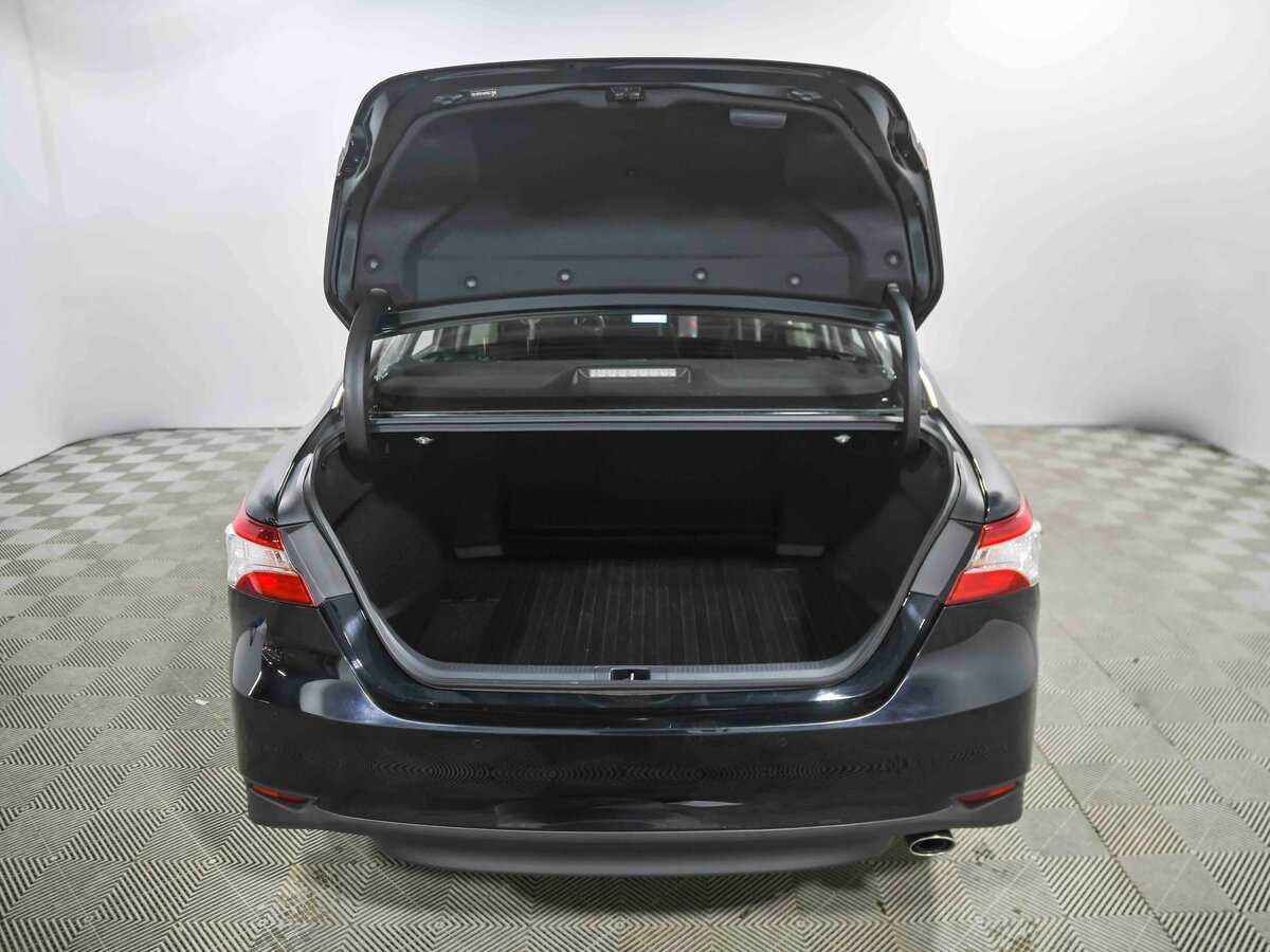 Toyota Camry 2021 года с пробегом. Фото: #17